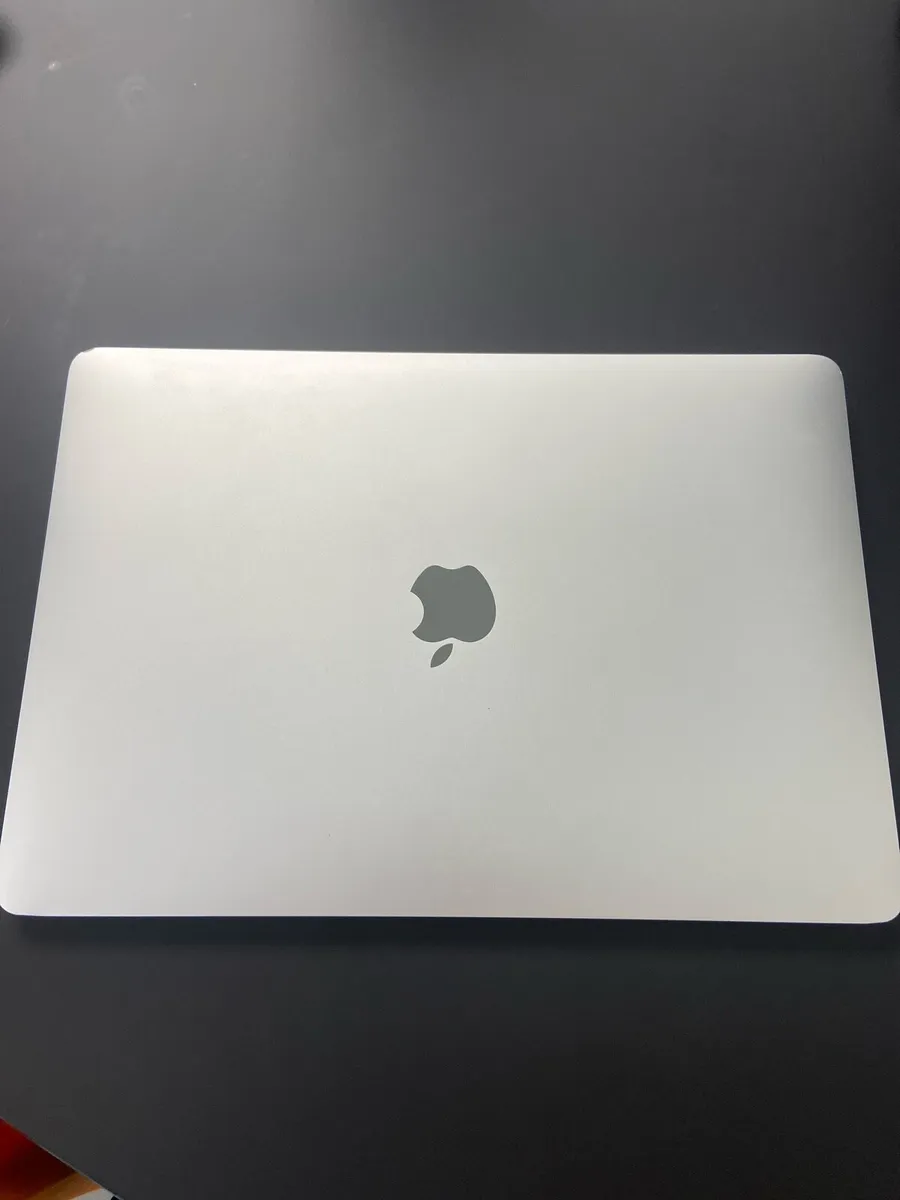 MacBook Air - Image 1