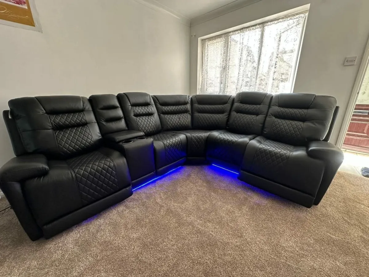 Halifax Corner sofa - Image 1