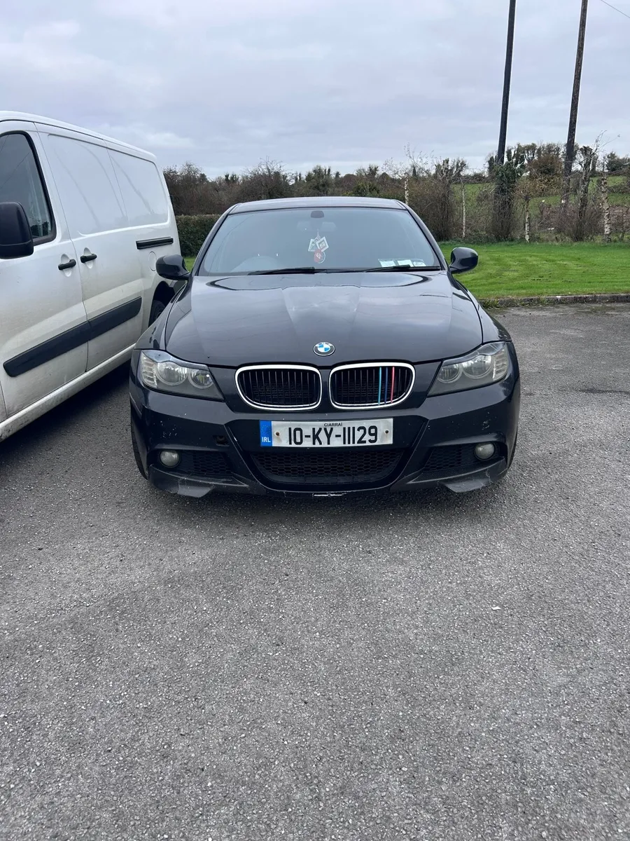 BMW 3-Series 2010 - Image 4