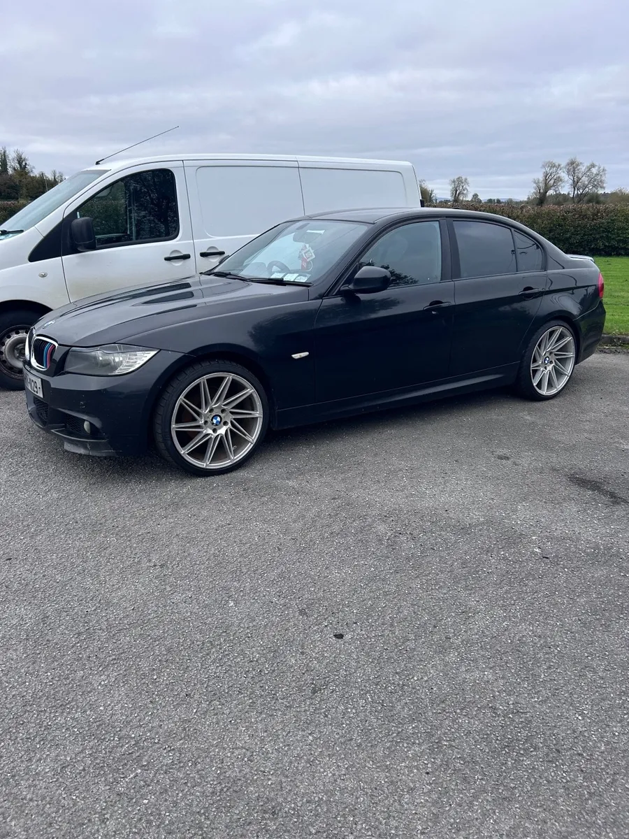 BMW 3-Series 2010 - Image 1