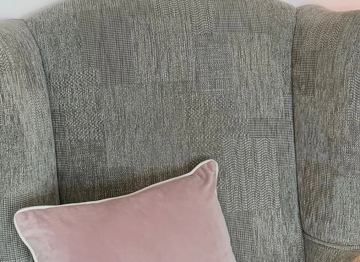 2 GREY QUEEN ANN CHAIRS - Image 3