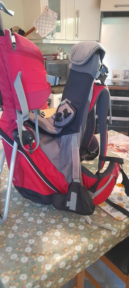 Child carrier backpack - Image 2