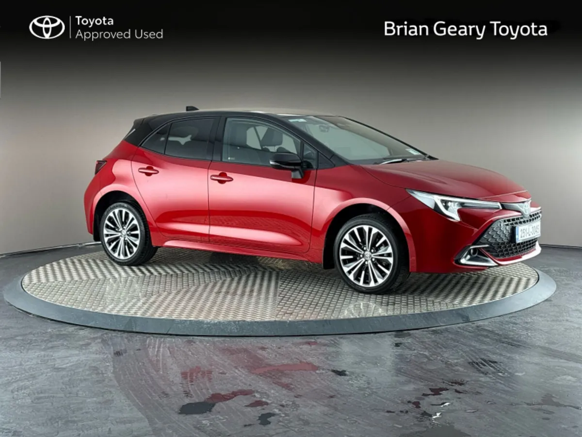 Toyota Corolla HYBRID LUNA SPORT H/B - Image 1