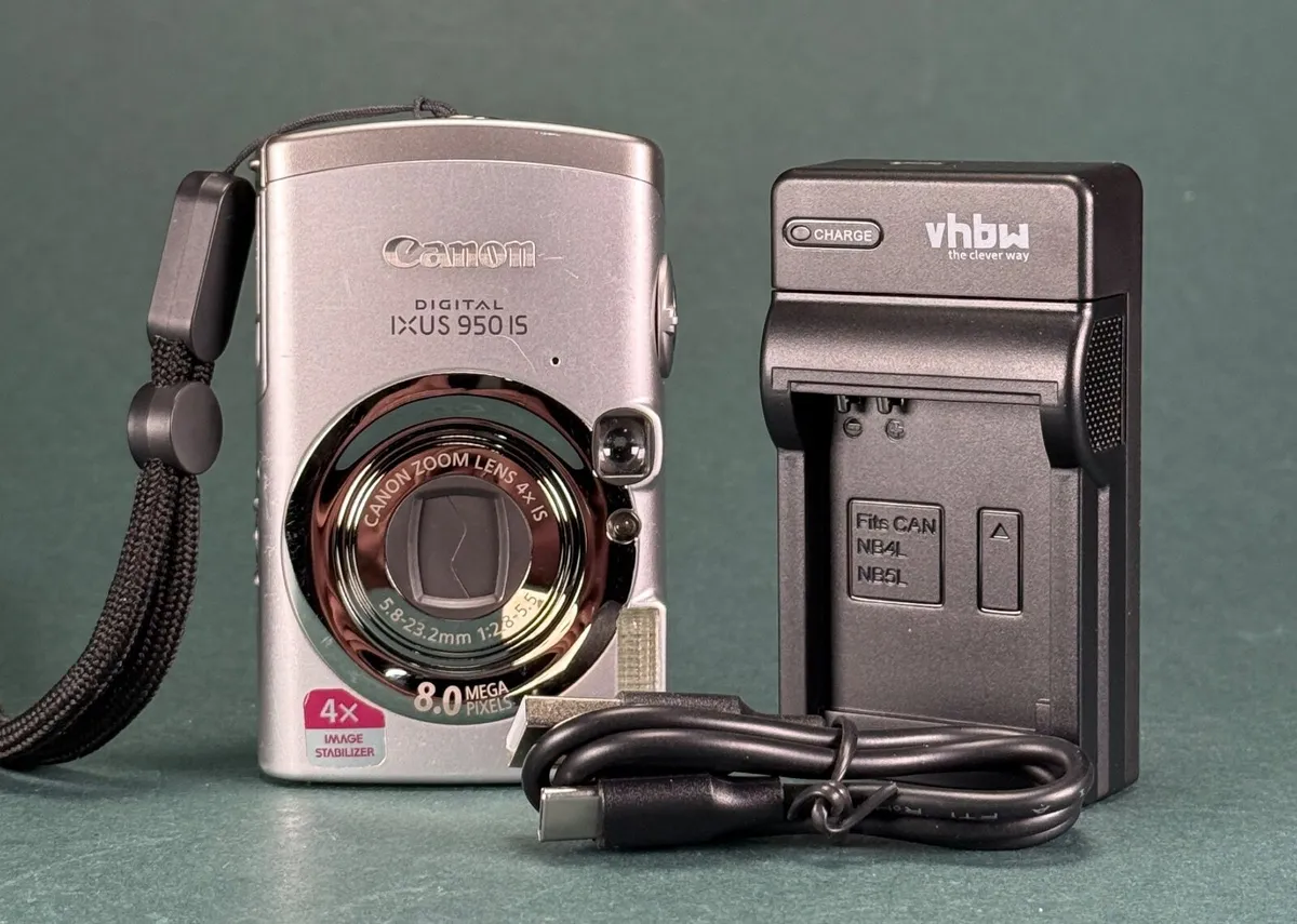 Canon Digital IXUS 950 IS - Image 1