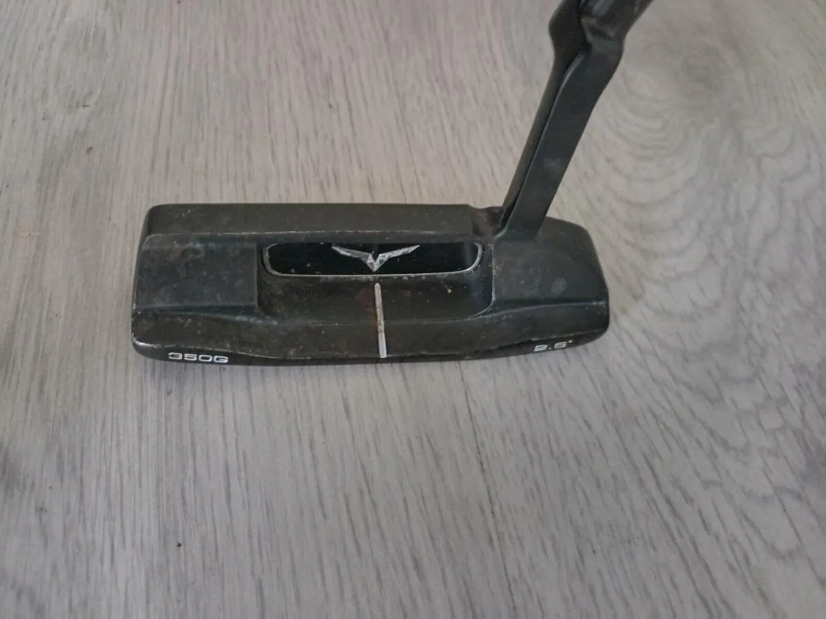 Benross golf putter. Left handed club. - Image 2