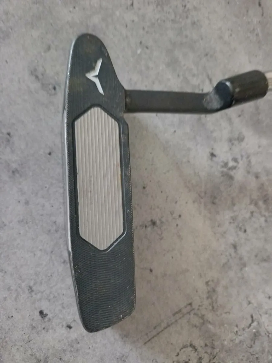Benross golf putter. Left handed club. - Image 4