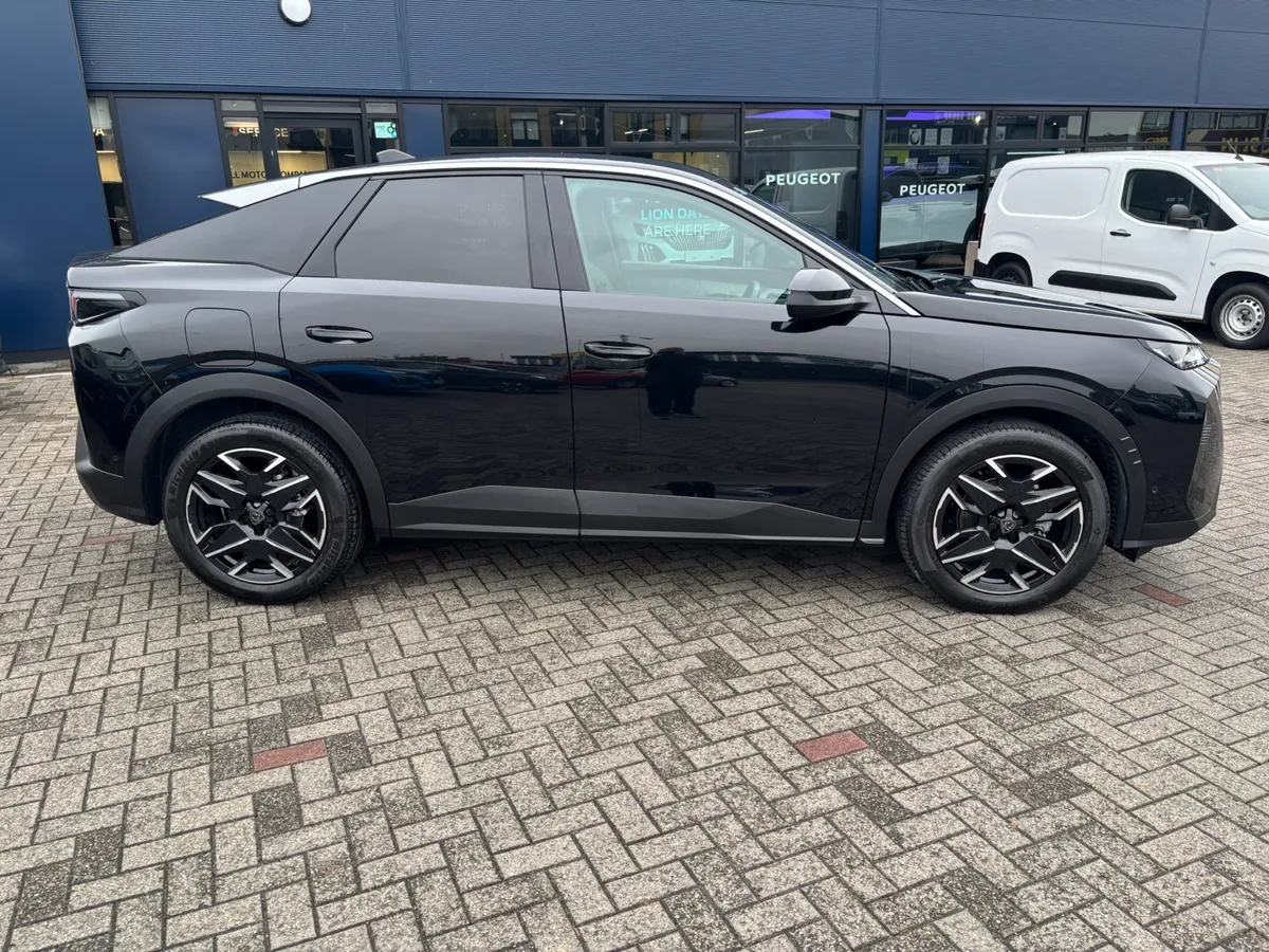 2025 Peugeot 3008 Allure Hybrid scrappage offer - Image 3