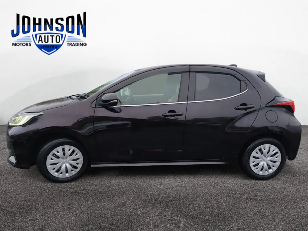 Toyota Yaris 1.5 Petrol Auto Hybrid Heated Seats - Image 2