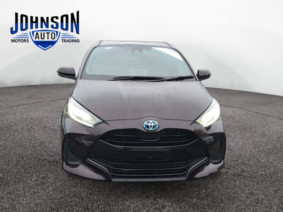 Toyota Yaris 1.5 Petrol Auto Hybrid Heated Seats - Image 3