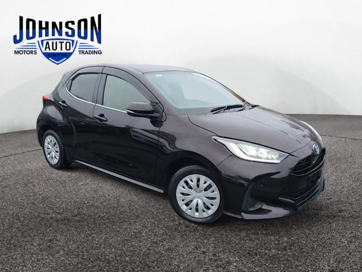 Toyota Yaris 1.5 Petrol Auto Hybrid Heated Seats - Image 4