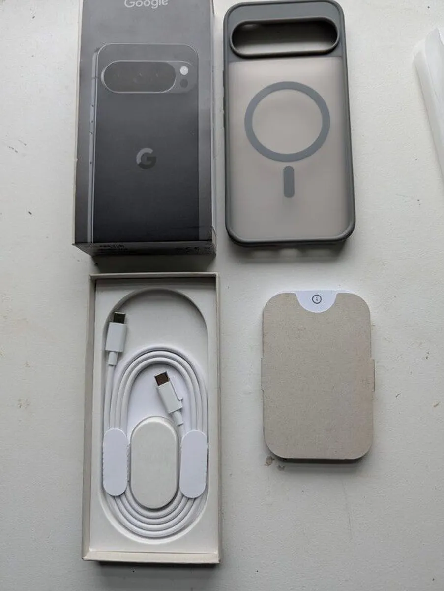 Final price. Google Pixel 10 Pro XL , 256gb. As new. Only 2 weeks old. Immaculate. - Image 4