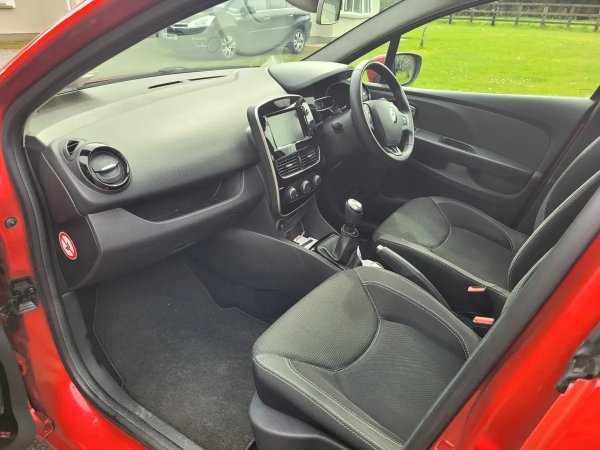 Renault Clio 2019 - Image 4