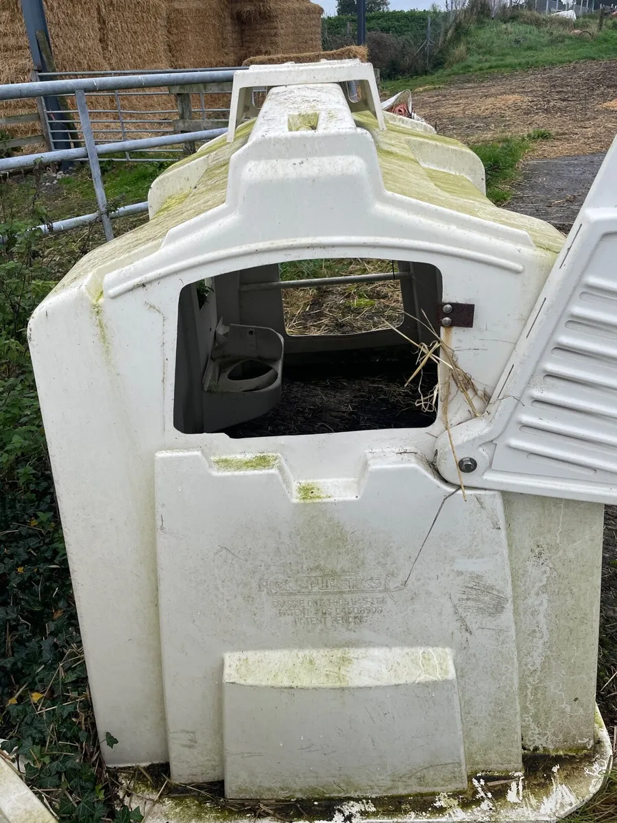 Calf hutches - Image 3