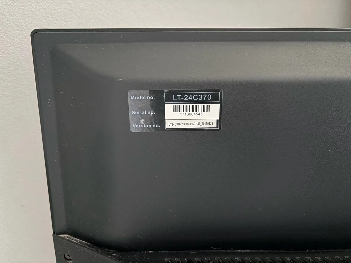 JVC TV 24” - Image 2