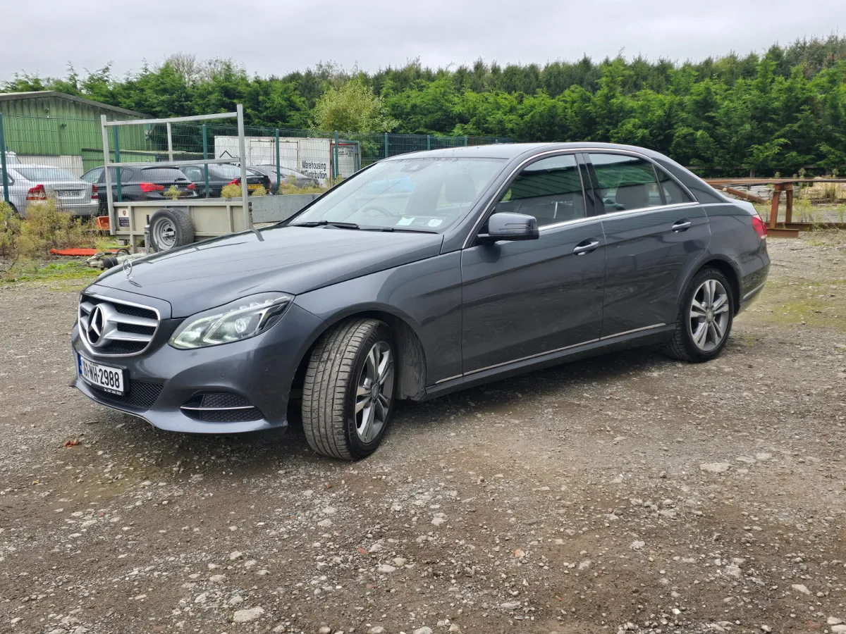 161 MERCEDES BENZ E220 CDI *CLEAN*AUTO* - Image 4