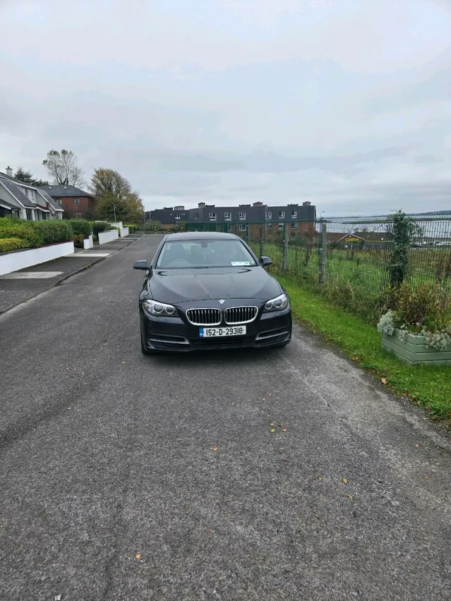 BMW 5 series  read add - Image 3