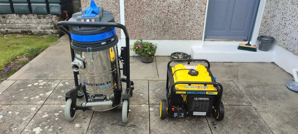 SkyVac Gutter Cleaning System + Generator - Image 1