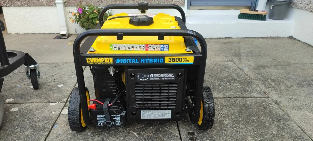 SkyVac Gutter Cleaning System + Generator - Image 2