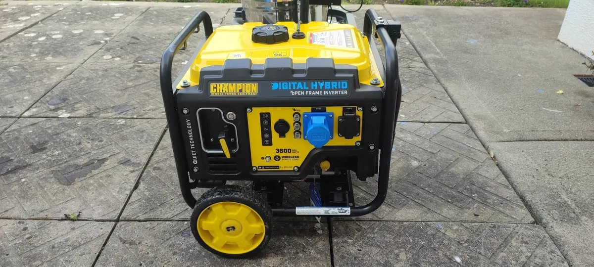 SkyVac Gutter Cleaning System + Generator - Image 3