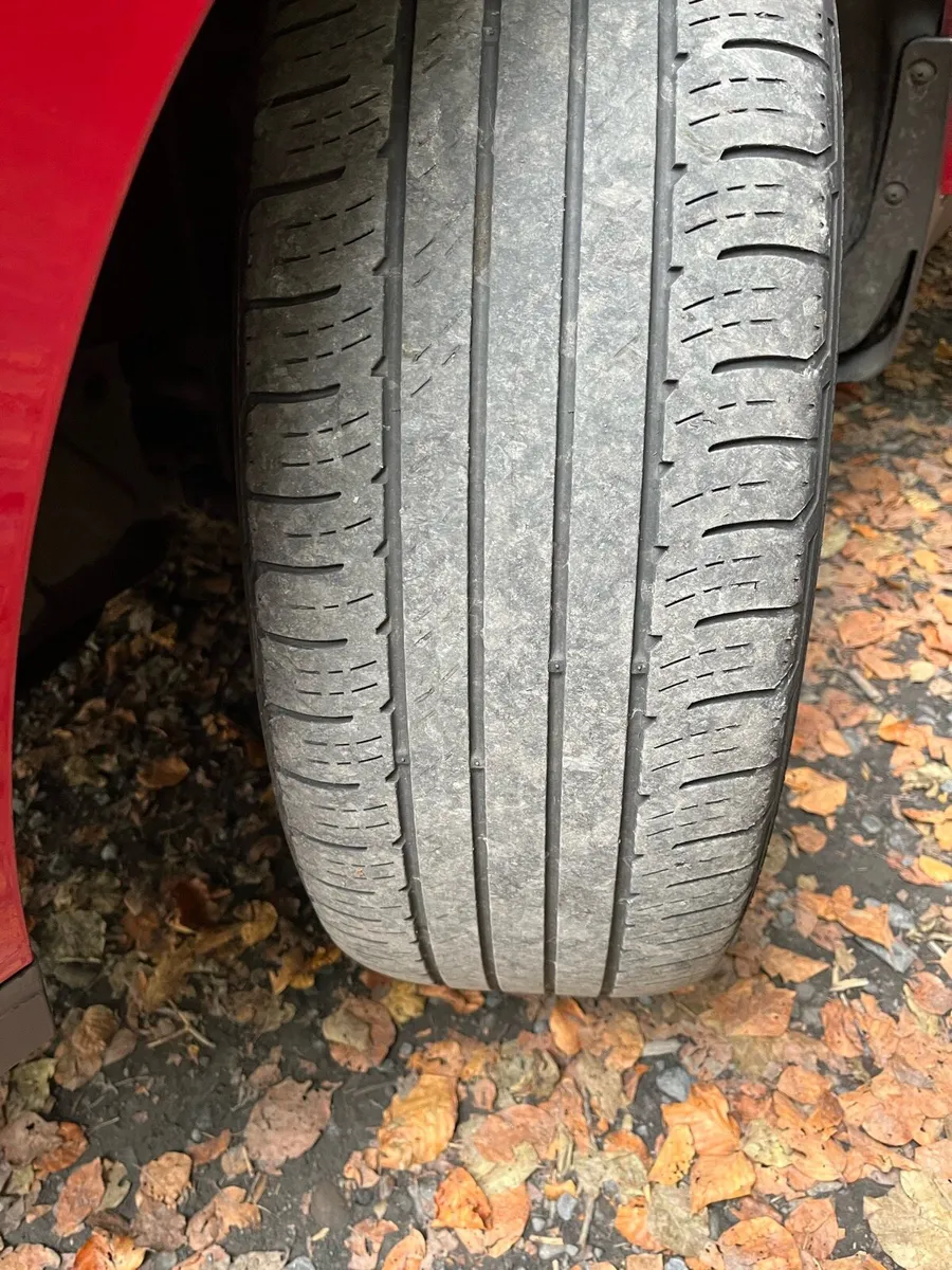 Hyundai ix35 blue drive - Image 4
