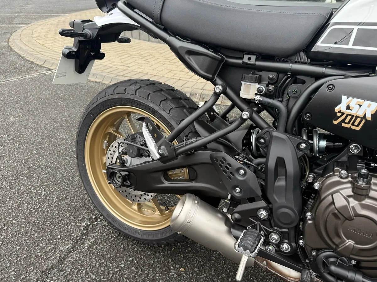 2025 Yamaha XSR 700 Legacy - 1km From New - Image 4