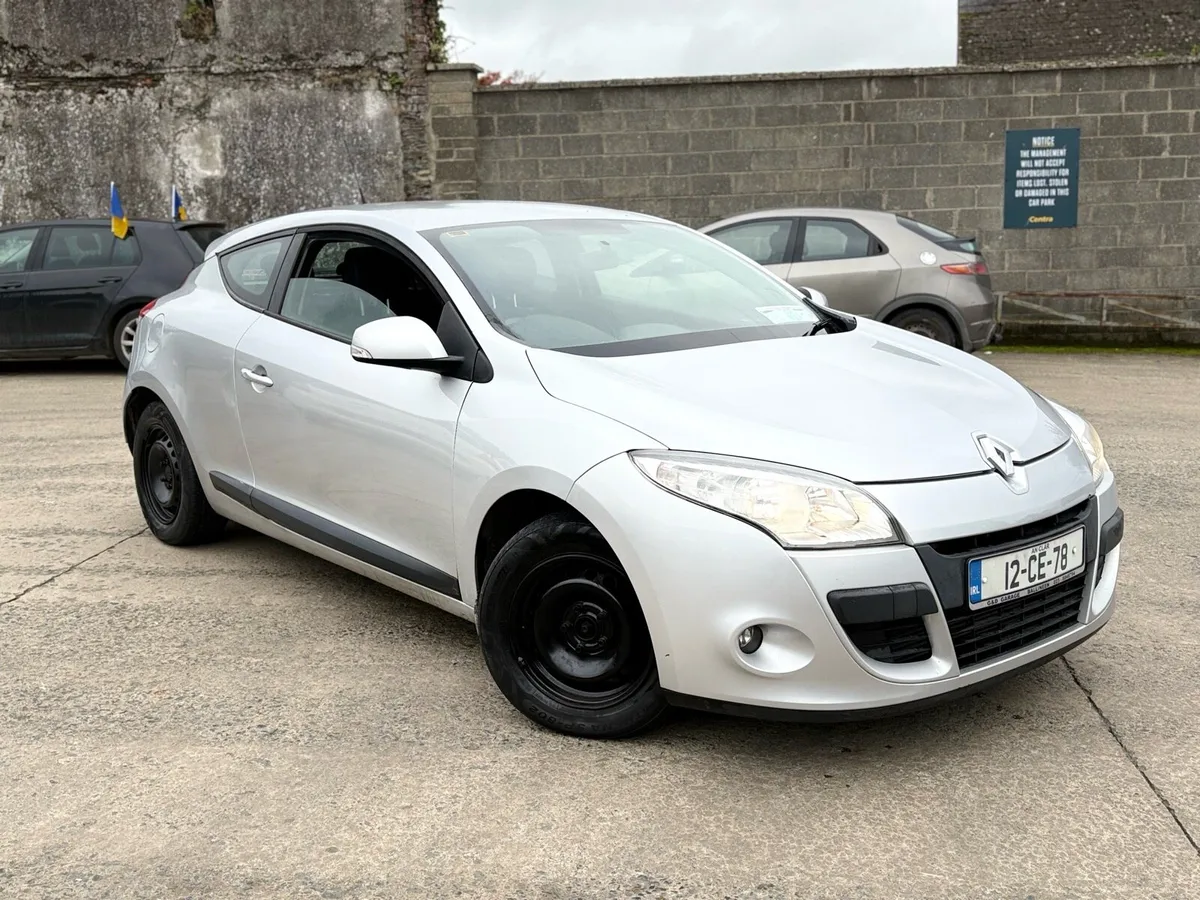 Renault Megane 2012 - Image 2