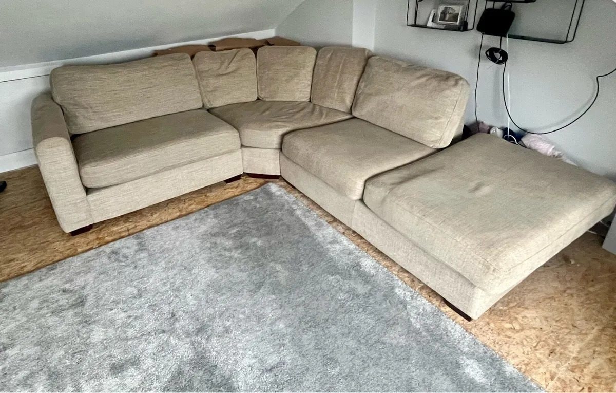 Large L Sofa - Image 1