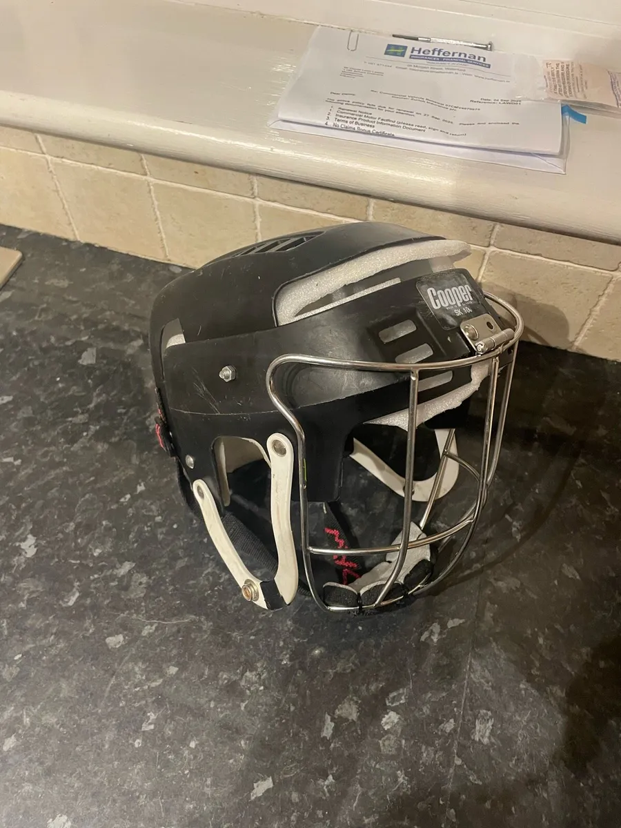 Cooper hurling helmet - Image 1