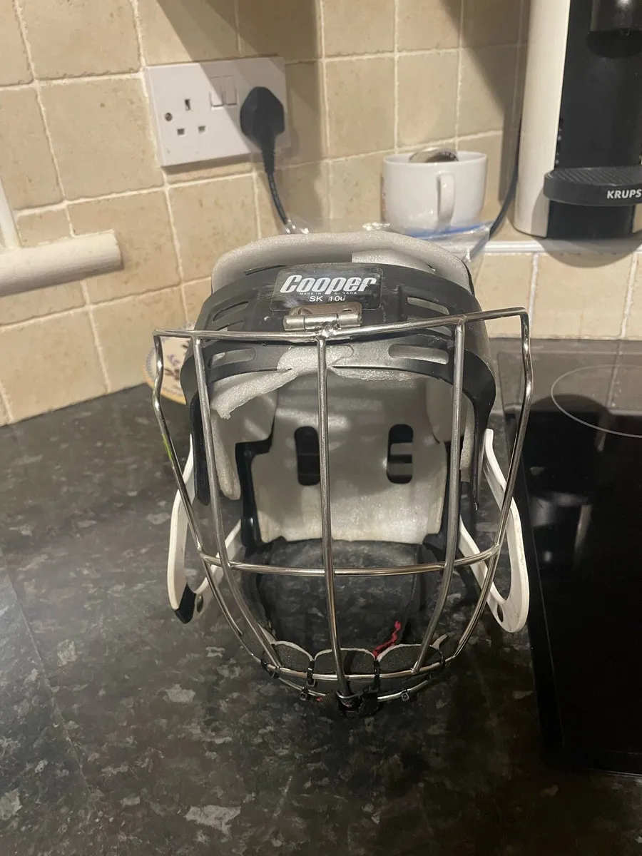 Cooper hurling helmet - Image 3