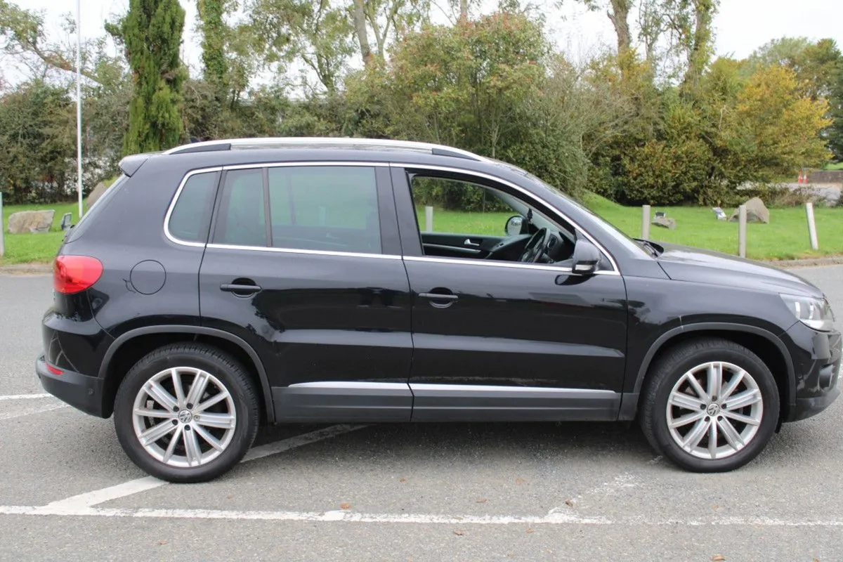 Volkswagen Tiguan Sport 2.0 TDI 110HP - Image 4