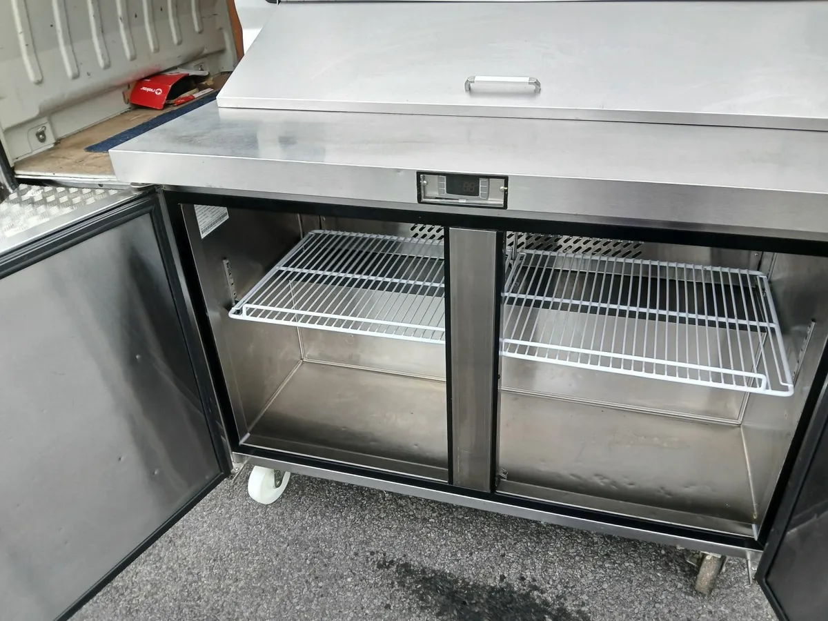 Commercial prep fridge .x show room ...del - Image 1