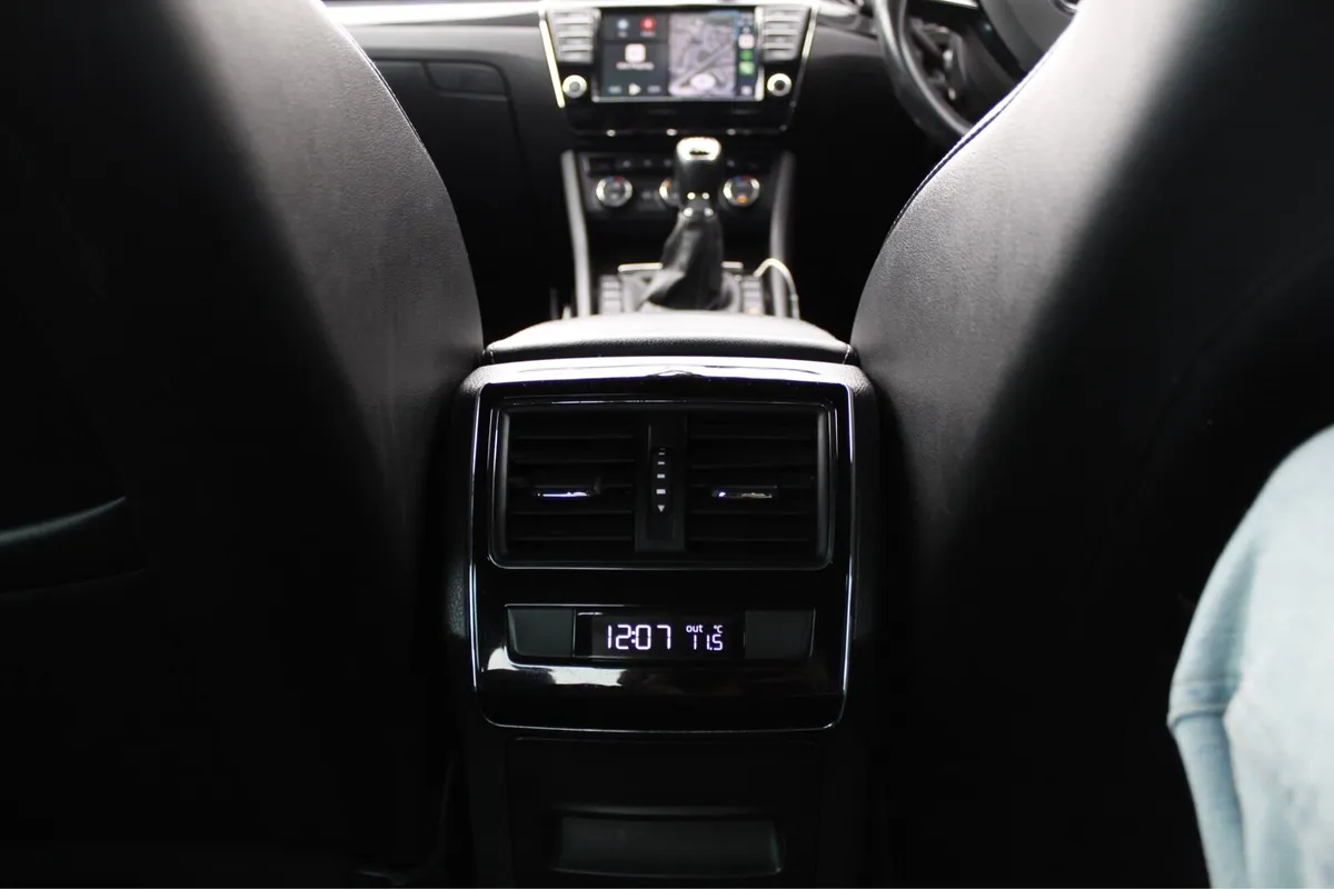 Skoda Superb Sportline - Image 4