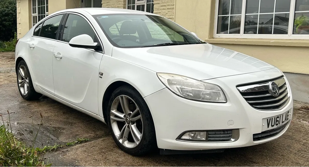 2012 Vauxhall Insignia 2.0CDTI SRi - Image 1