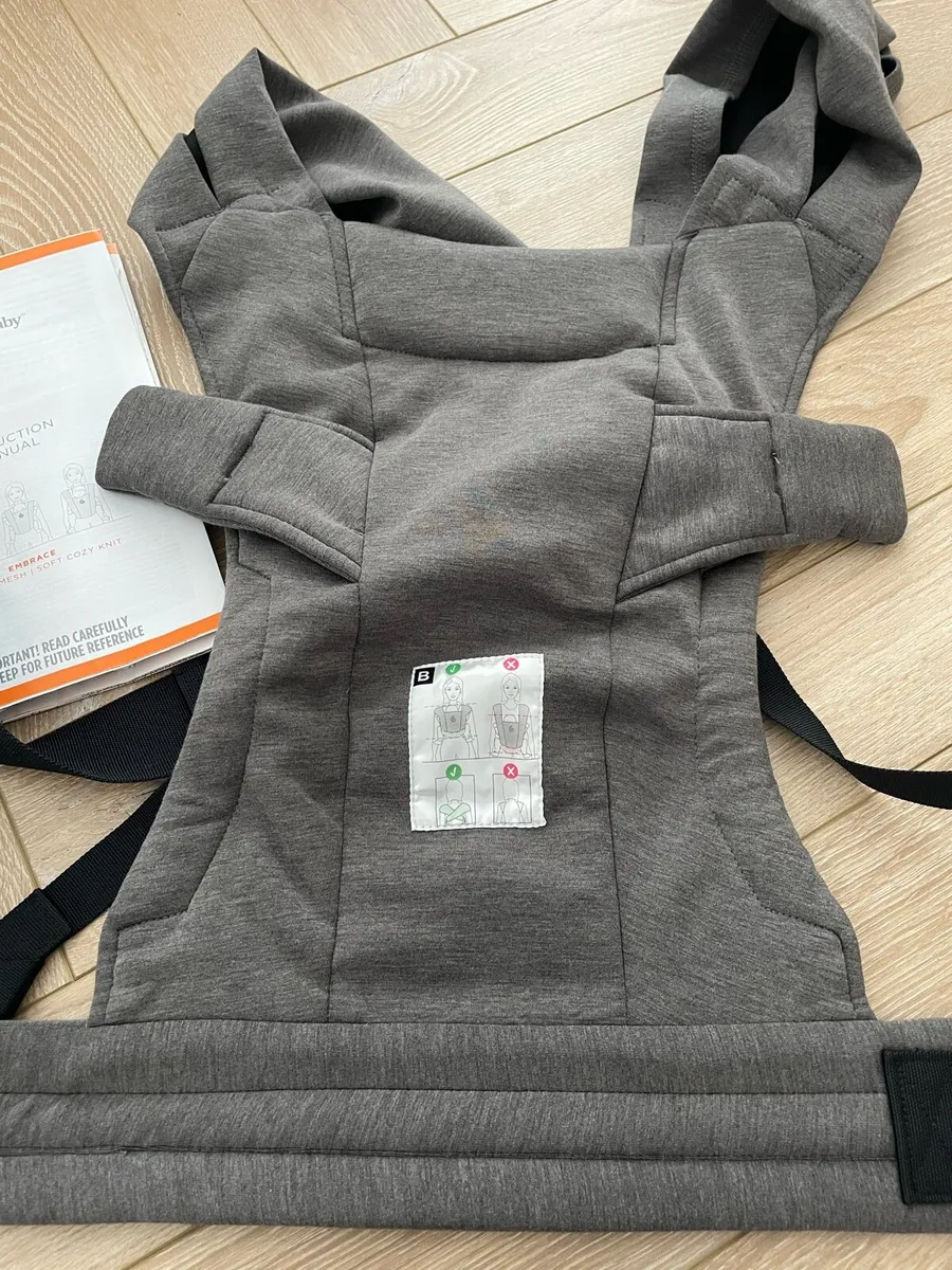 Ergobaby Embrace Sling - Image 2
