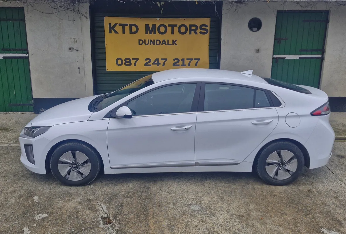 222 HYUNDAI IONIQ PREMIUM - Image 2