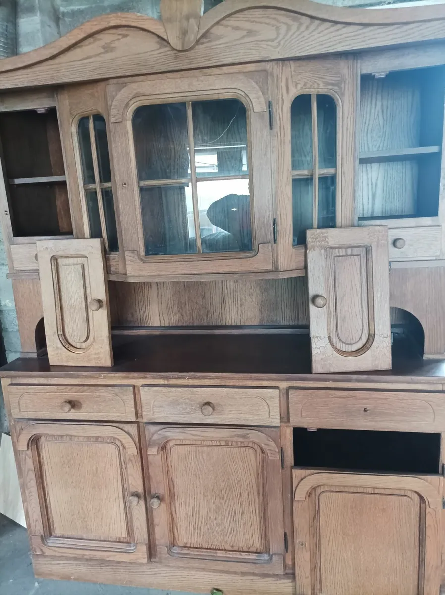Welsh dresser - Image 1