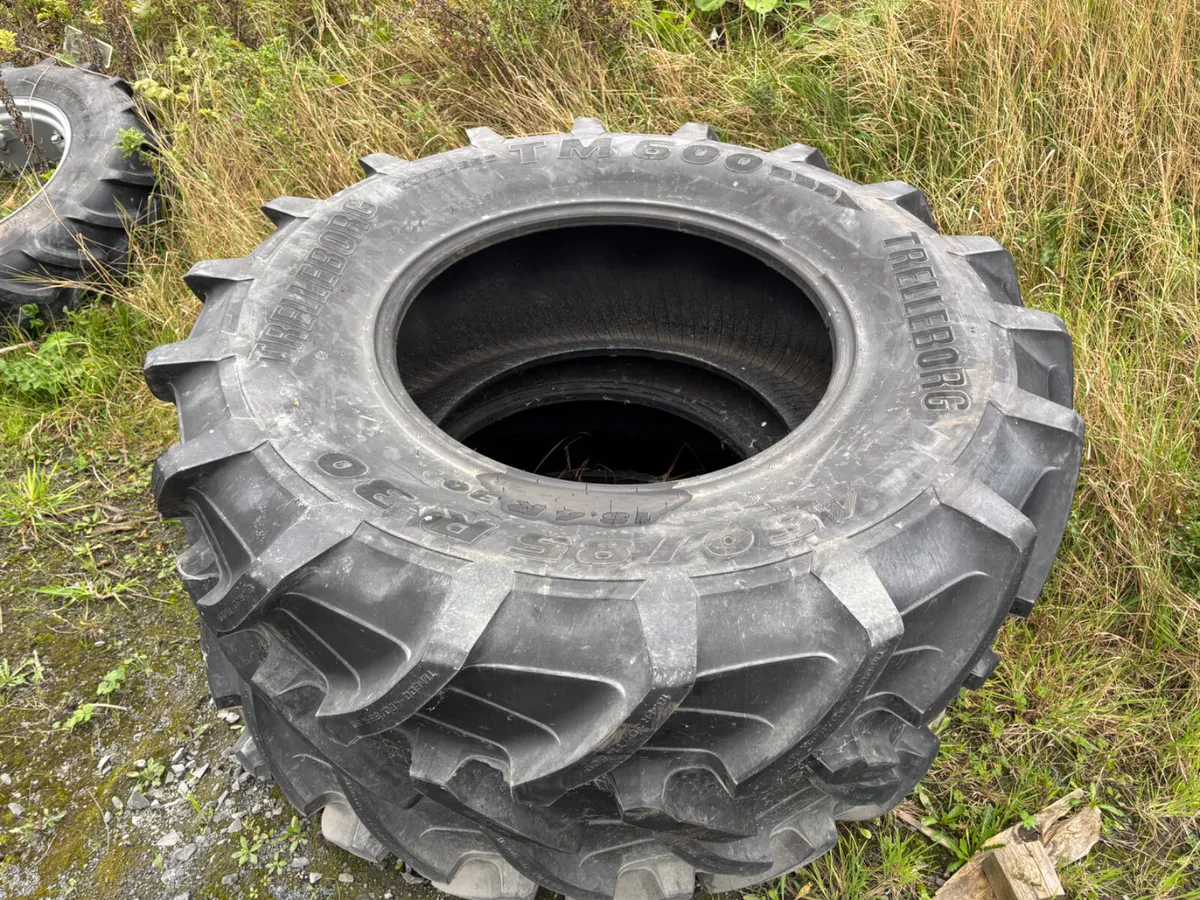 Tractor tyres - Image 1