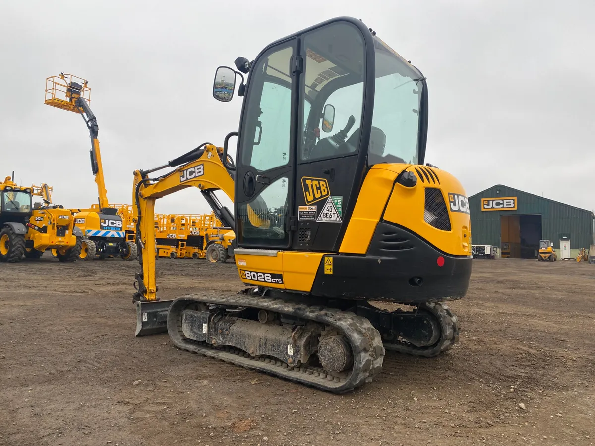 JCB 8026 CTS YEAR 2022 - Image 2