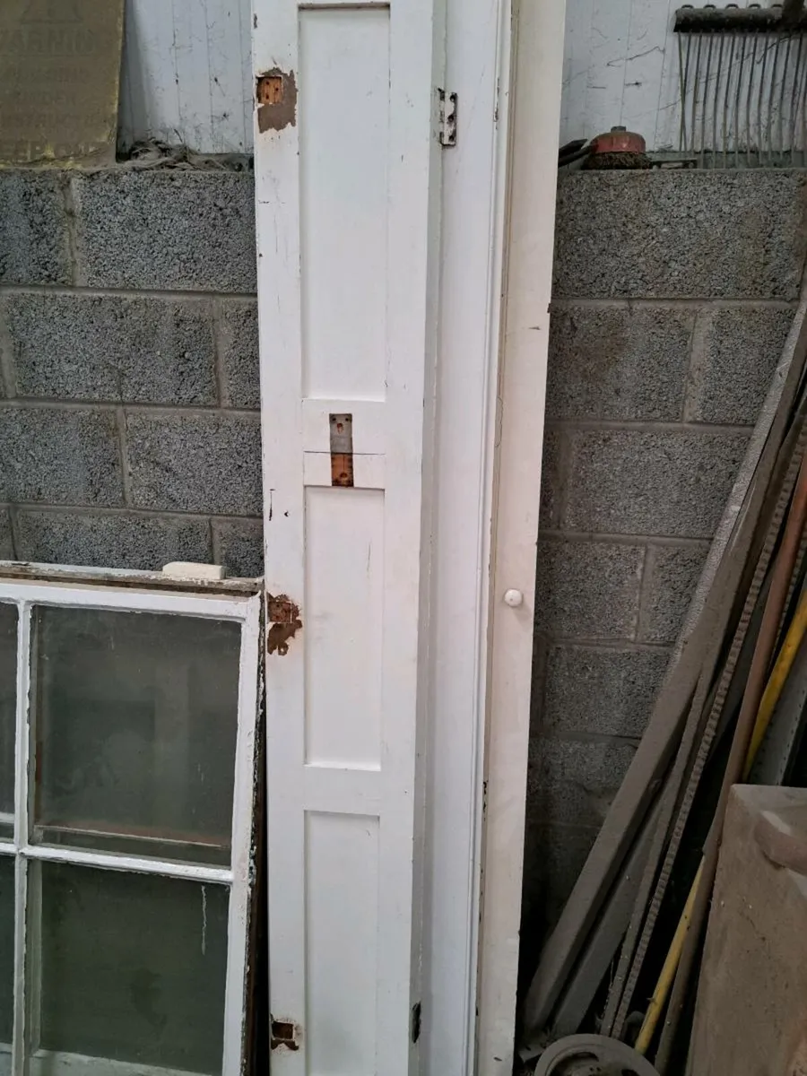 Reclaimed sashs and shutters - Image 4