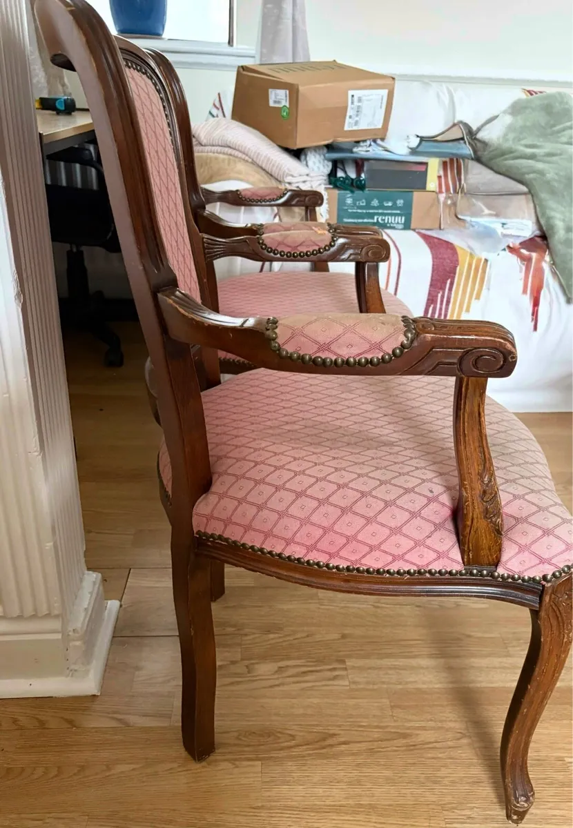 Two antique chairs (free) for upcycling - Image 2