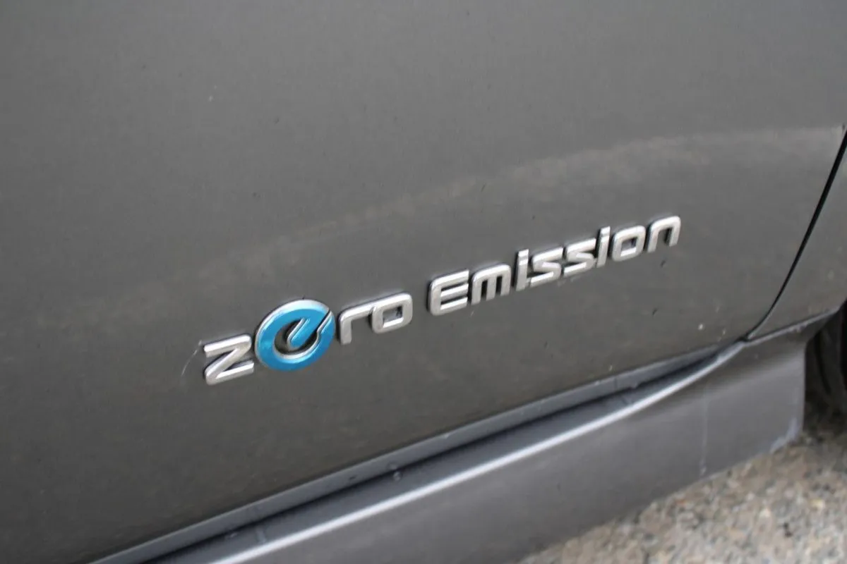 Nissan Leaf EV SV Cold 40kw Electric - Image 4