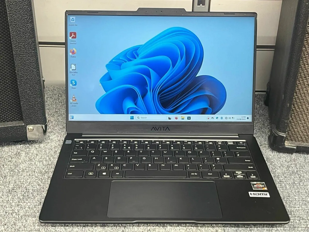 Avita Liber V Laptop - Image 2