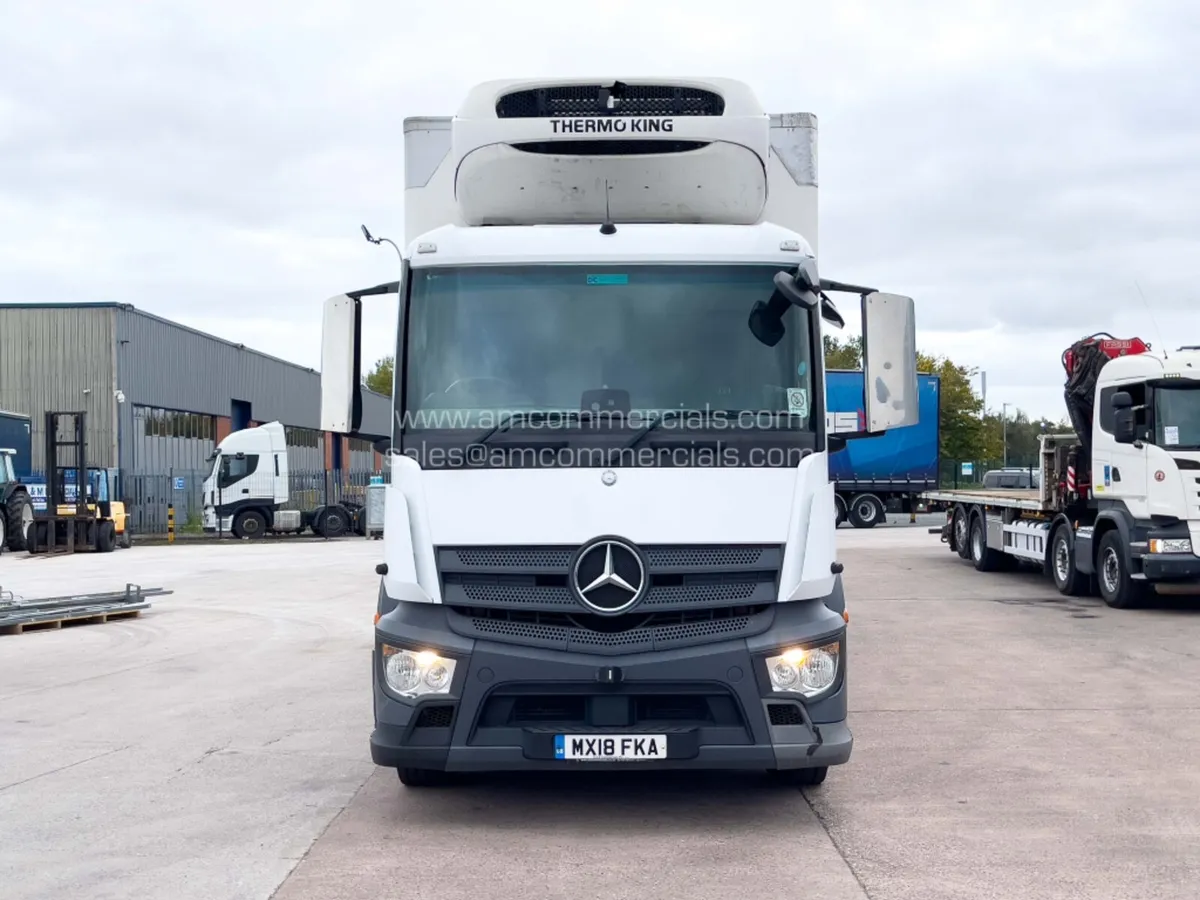 2018 (18) MERCEDES-BENZ ANTOS 1824L 18T SINGLE TEM - Image 2