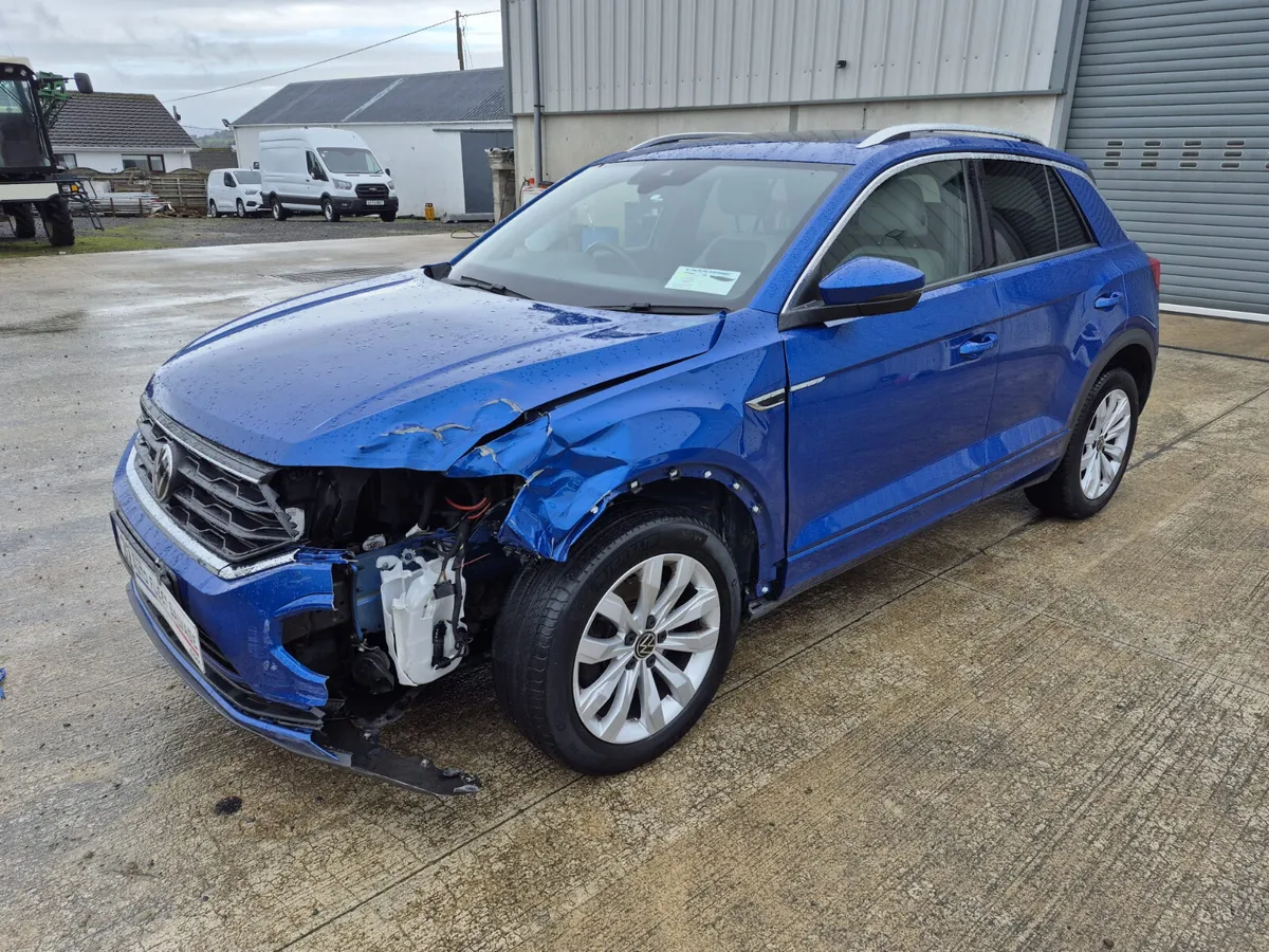 211 VW T-ROC R-LINE 2.0 TDI MANUAL - Image 3