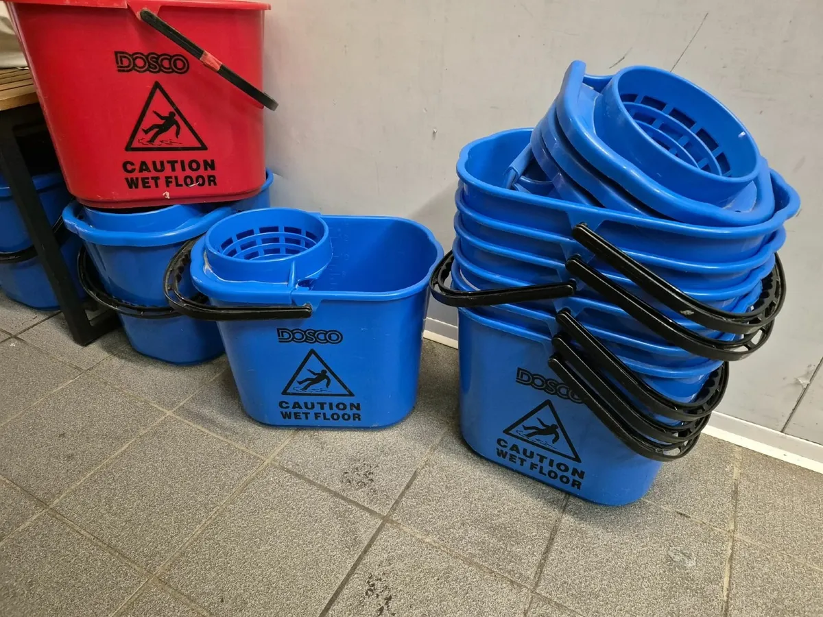 Mop buckets
