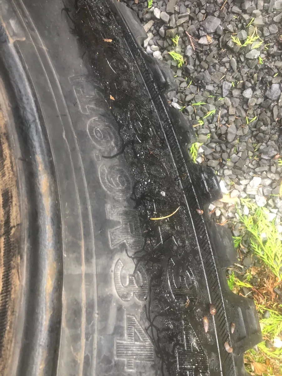 Full set Road or Grass  Tyres - Image 4