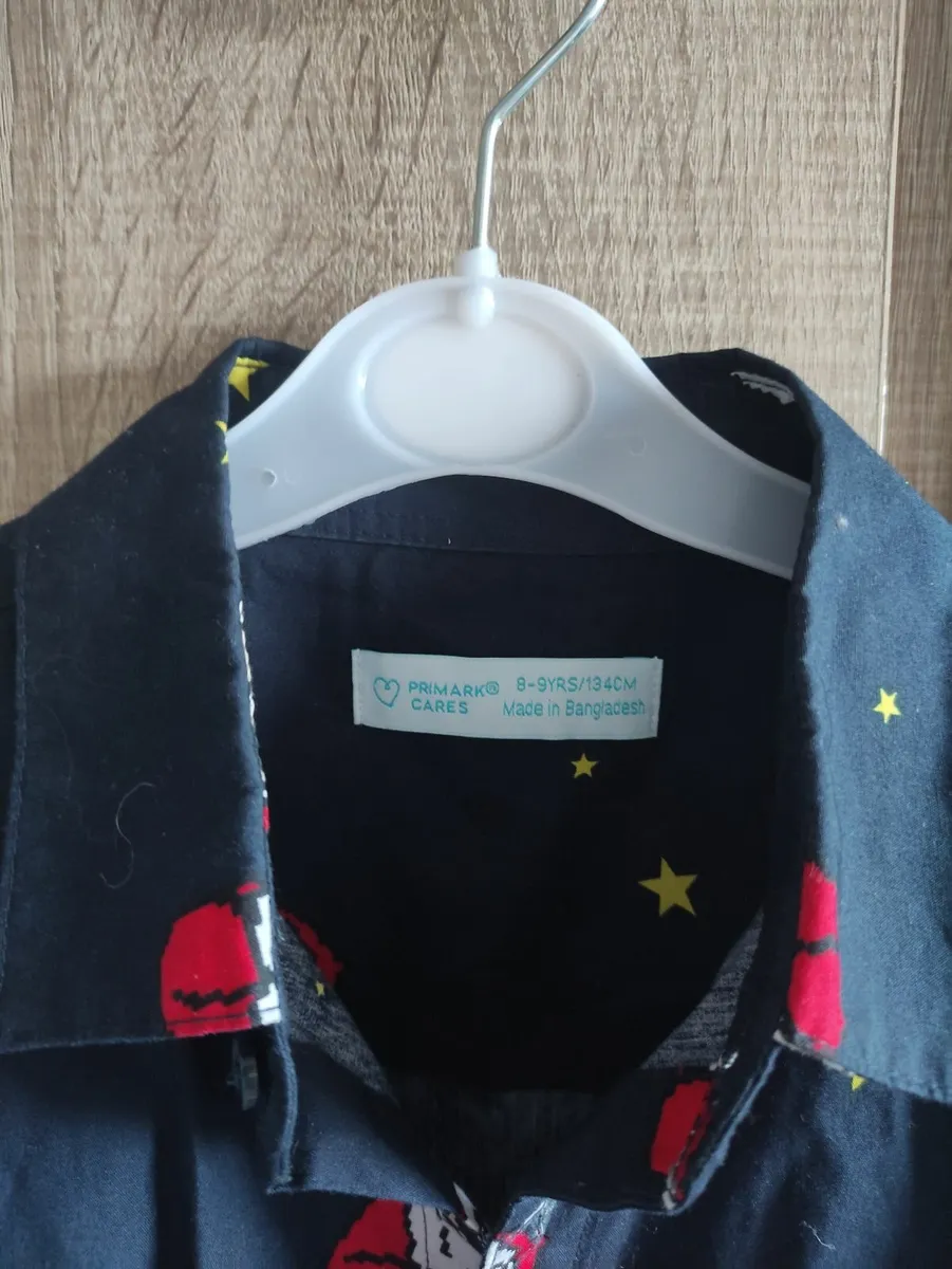 Never worn Christmas shirt Santa 8 9 years old - Image 1