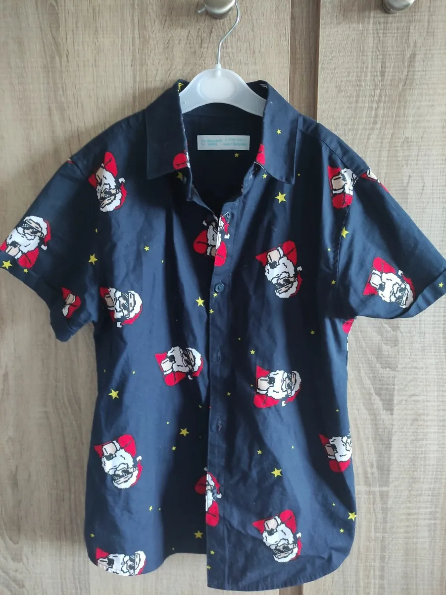 Never worn Christmas shirt Santa 8 9 years old - Image 2