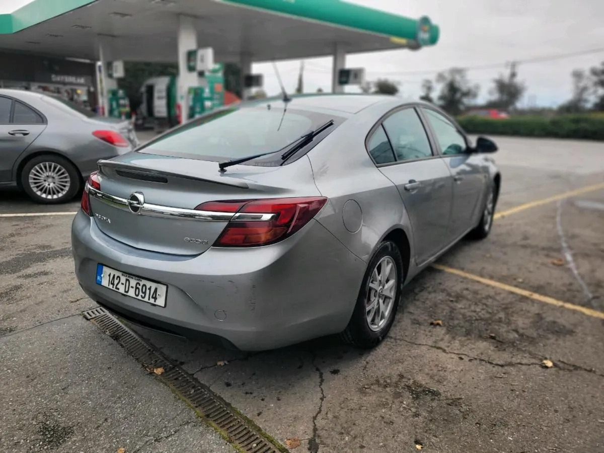 141 opel insignia  nct and tax - Image 3