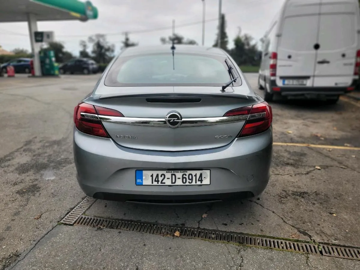 141 opel insignia  nct and tax - Image 4